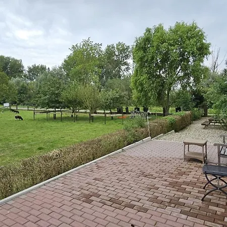 Landelijke In De Betuwe منزل ريفي *